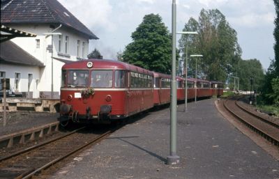 1984-06-01 Dia 57-58 Ziegenhain Süd Letzte Fahrt Treysa - Oberaula
© Dr. Markus Höfner - Sammlung Frank Trumpold
