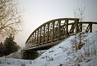 1985-01-11 Dia 24-25 Bonbaden 998 840 + 998 184 + 798 823 als N 8756
© Dr. Markus Höfner - Sammlung Frank Trumpold
