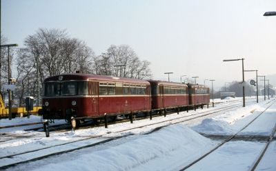 1985-01-11 Dia 30-31 Grävenwiesbach 998 840 + 998 184 + 798 823 als N 8753
© Dr. Markus Höfner - Sammlung Frank Trumpold
